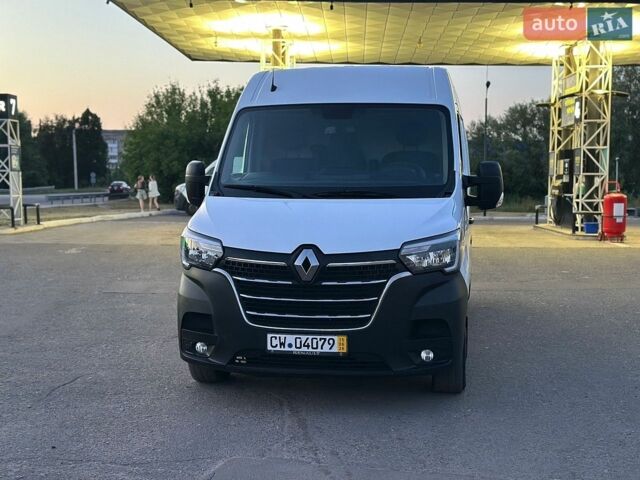 Белый Рено Мастер, объемом двигателя 2.3 л и пробегом 168 тыс. км за 20900 $, фото 1 на Automoto.ua