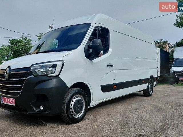 Белый Рено Мастер, объемом двигателя 2.3 л и пробегом 252 тыс. км за 20500 $, фото 1 на Automoto.ua