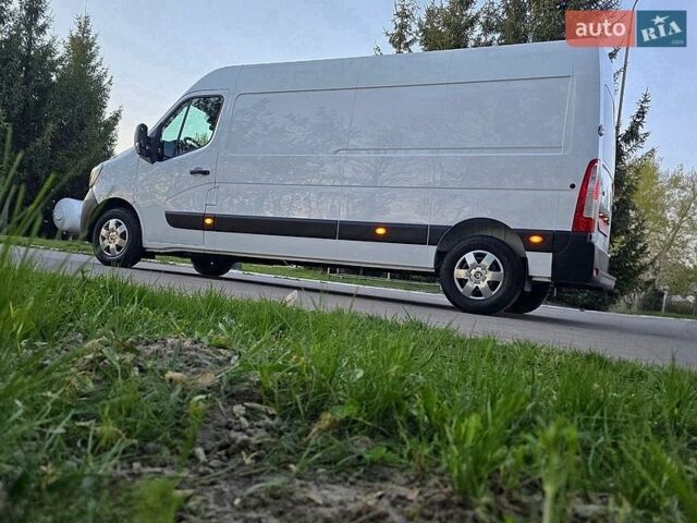 Белый Рено Мастер, объемом двигателя 2.3 л и пробегом 174 тыс. км за 21700 $, фото 1 на Automoto.ua