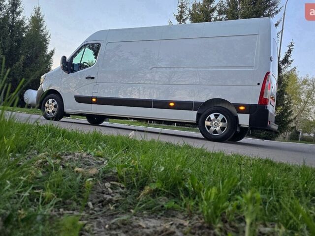 Белый Рено Мастер, объемом двигателя 2.3 л и пробегом 174 тыс. км за 23000 $, фото 1 на Automoto.ua