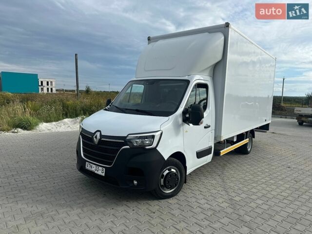 Белый Рено Мастер, объемом двигателя 2.3 л и пробегом 167 тыс. км за 29000 $, фото 1 на Automoto.ua