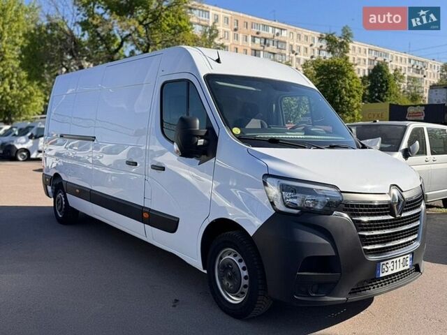 Белый Рено Мастер, объемом двигателя 2.3 л и пробегом 187 тыс. км за 24200 $, фото 1 на Automoto.ua
