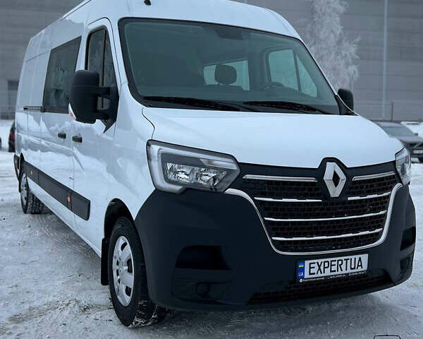 Белый Рено Мастер, объемом двигателя 2.3 л и пробегом 52 тыс. км за 33000 $, фото 1 на Automoto.ua