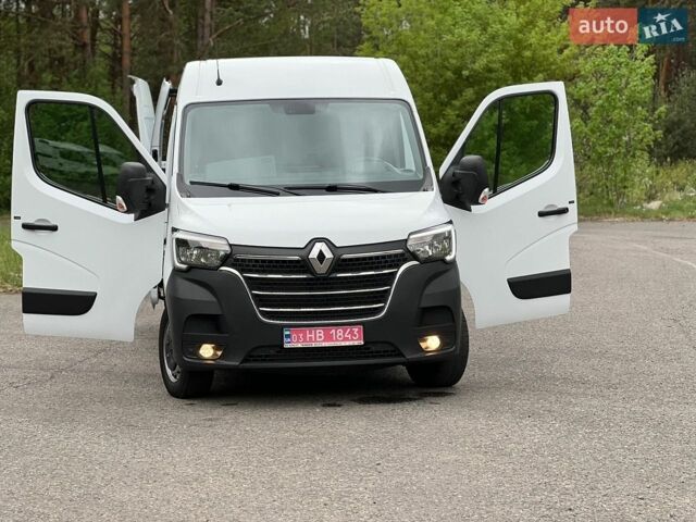 Белый Рено Мастер, объемом двигателя 2.3 л и пробегом 139 тыс. км за 22700 $, фото 1 на Automoto.ua