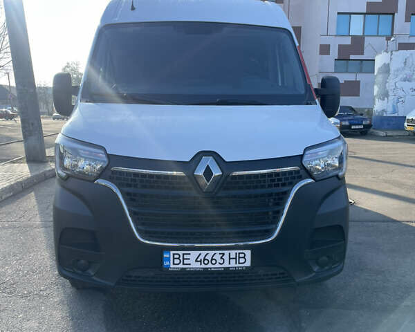 Білий Рено Мастєр, об'ємом двигуна 2.3 л та пробігом 220 тис. км за 25000 $, фото 1 на Automoto.ua