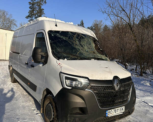 Белый Рено Мастер, объемом двигателя 2.3 л и пробегом 39 тыс. км за 10800 $, фото 1 на Automoto.ua