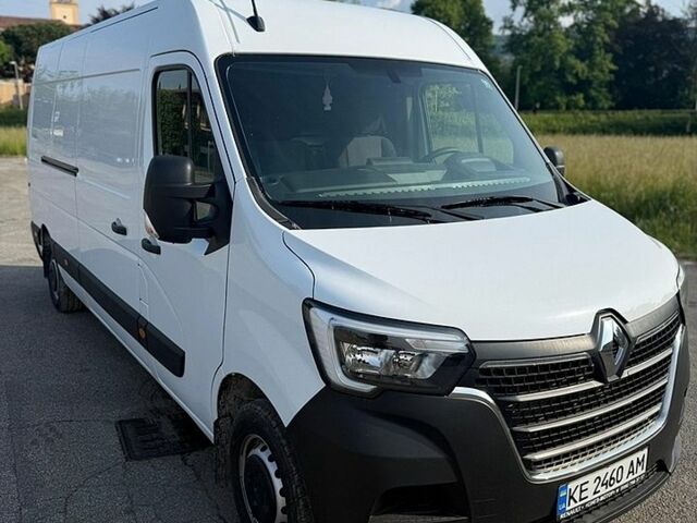 Белый Рено Мастер, объемом двигателя 2.3 л и пробегом 9 тыс. км за 30000 $, фото 1 на Automoto.ua