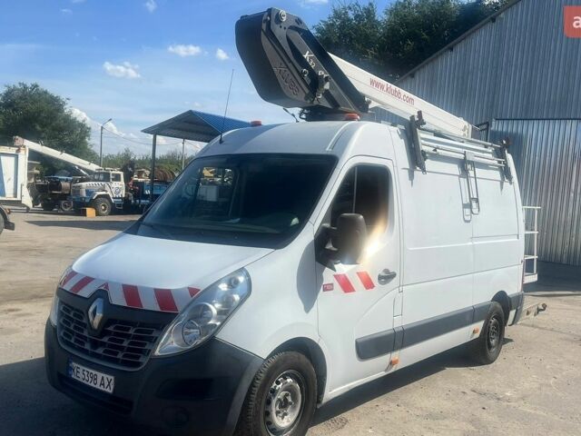 Белый Рено Мастер, объемом двигателя 2.3 л и пробегом 202 тыс. км за 25500 $, фото 1 на Automoto.ua