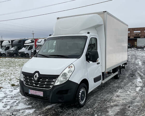 Белый Рено Мастер, объемом двигателя 2.3 л и пробегом 173 тыс. км за 18900 $, фото 1 на Automoto.ua