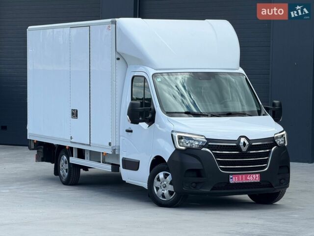 Белый Рено Мастер, объемом двигателя 2.3 л и пробегом 228 тыс. км за 26800 $, фото 1 на Automoto.ua