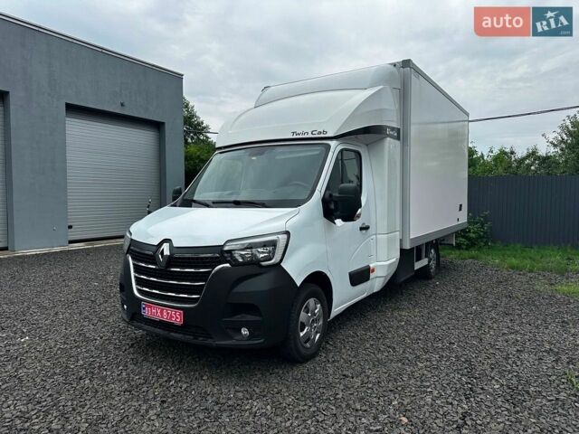 Белый Рено Мастер, объемом двигателя 2.3 л и пробегом 312 тыс. км за 20997 $, фото 1 на Automoto.ua