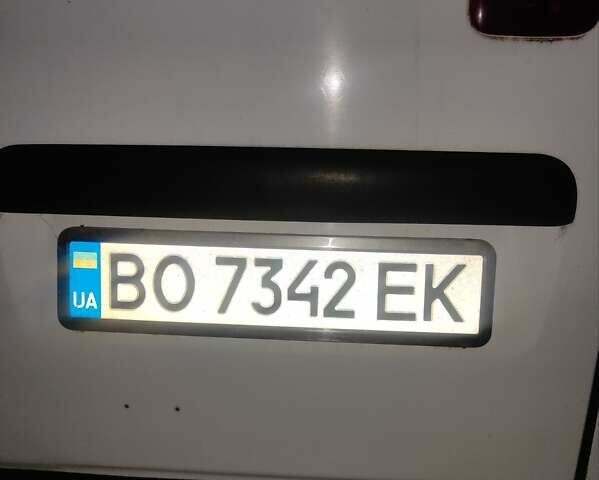 Белый Рено Мастер, объемом двигателя 2.19 л и пробегом 217 тыс. км за 4800 $, фото 1 на Automoto.ua