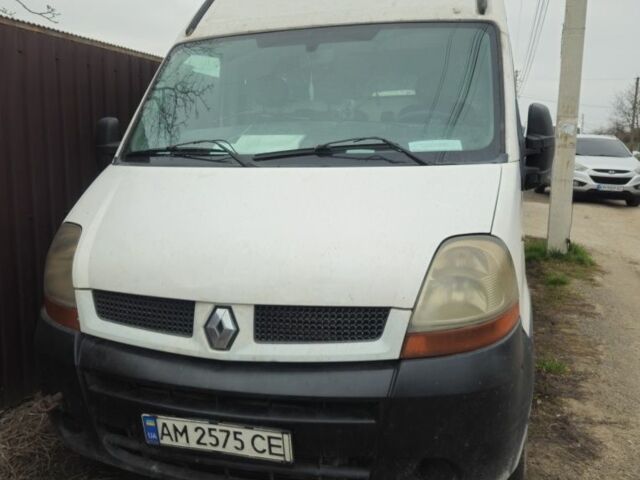 Белый Рено Мастер, объемом двигателя 2.5 л и пробегом 350 тыс. км за 2700 $, фото 1 на Automoto.ua