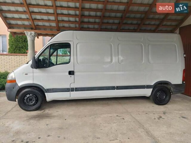 Белый Рено Мастер, объемом двигателя 2.5 л и пробегом 340 тыс. км за 6500 $, фото 1 на Automoto.ua