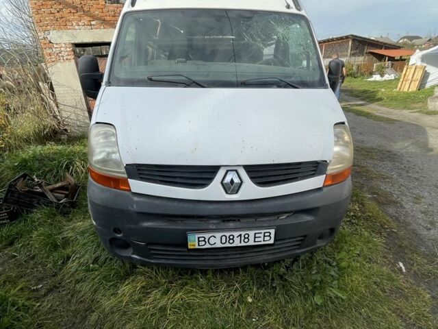Белый Рено Мастер, объемом двигателя 2.5 л и пробегом 480 тыс. км за 2381 $, фото 1 на Automoto.ua