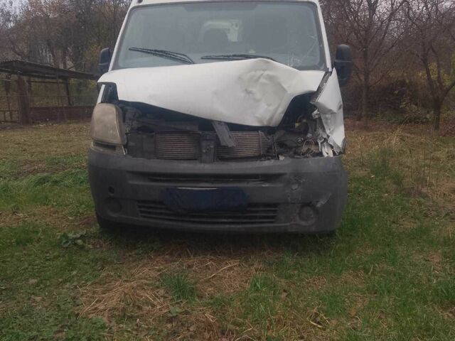 Белый Рено Мастер, объемом двигателя 0 л и пробегом 250 тыс. км за 3814 $, фото 1 на Automoto.ua