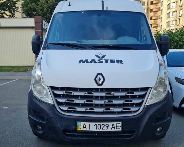 Белый Рено Мастер, объемом двигателя 2.3 л и пробегом 340 тыс. км за 9950 $, фото 1 на Automoto.ua