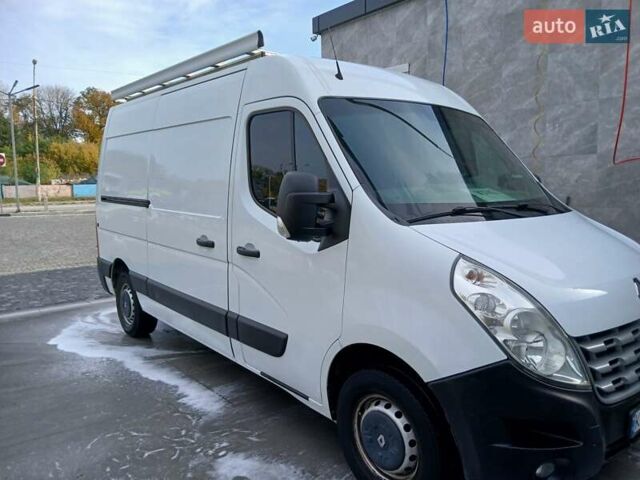 Белый Рено Мастер, объемом двигателя 2.3 л и пробегом 330 тыс. км за 12500 $, фото 1 на Automoto.ua