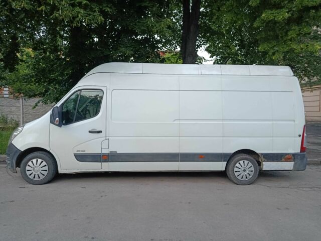 Белый Рено Мастер, объемом двигателя 2.3 л и пробегом 624 тыс. км за 12000 $, фото 1 на Automoto.ua