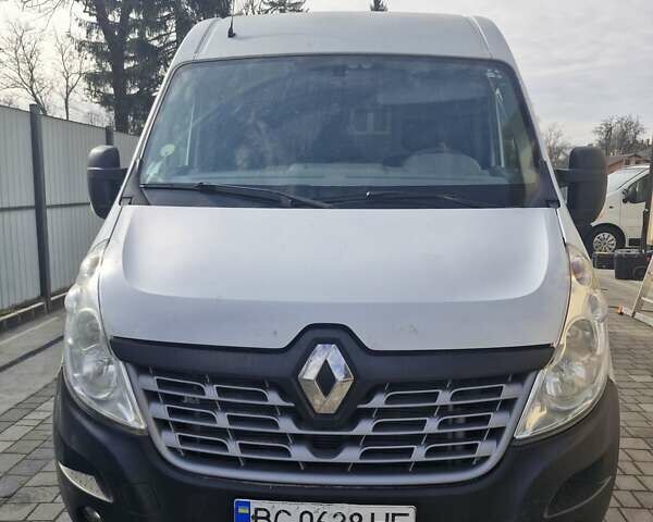Белый Рено Мастер, объемом двигателя 2.5 л и пробегом 286 тыс. км за 11500 $, фото 1 на Automoto.ua