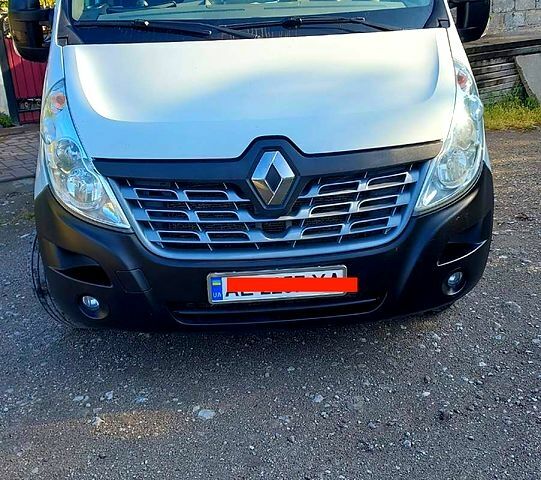 Белый Рено Мастер, объемом двигателя 2.3 л и пробегом 256 тыс. км за 13300 $, фото 1 на Automoto.ua
