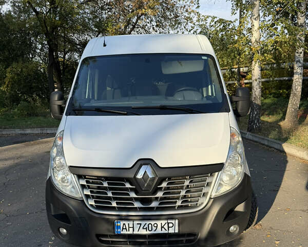 Белый Рено Мастер, объемом двигателя 2.3 л и пробегом 416 тыс. км за 12900 $, фото 1 на Automoto.ua