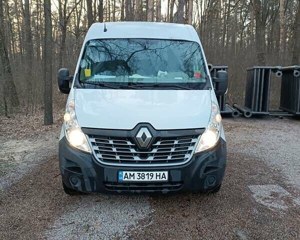 Белый Рено Мастер, объемом двигателя 2.3 л и пробегом 355 тыс. км за 11800 $, фото 1 на Automoto.ua