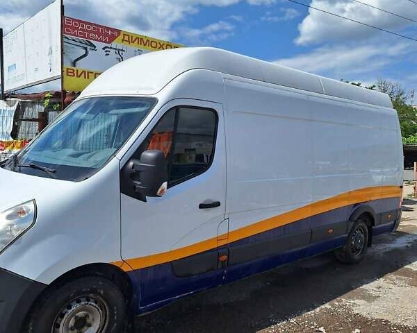 Белый Рено Мастер, объемом двигателя 2.3 л и пробегом 250 тыс. км за 14900 $, фото 1 на Automoto.ua