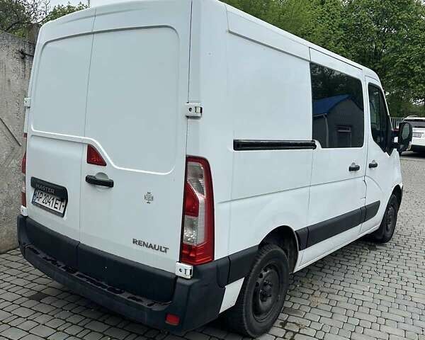Білий Рено Мастєр, об'ємом двигуна 2.3 л та пробігом 230 тис. км за 13000 $, фото 1 на Automoto.ua
