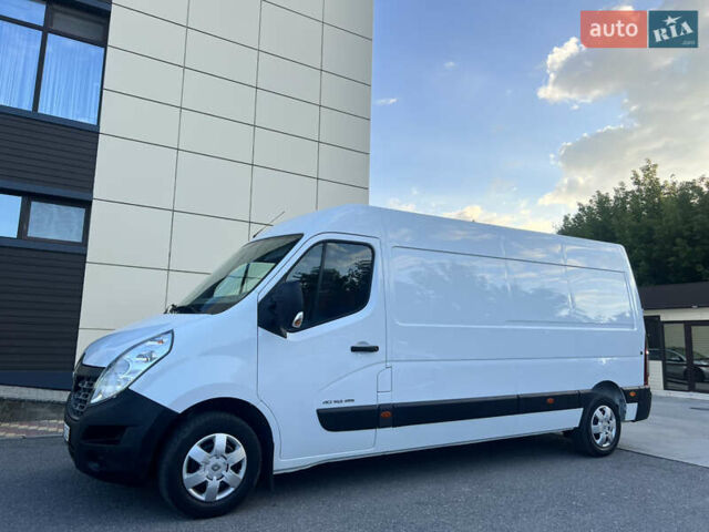 Белый Рено Мастер, объемом двигателя 2.3 л и пробегом 210 тыс. км за 17400 $, фото 1 на Automoto.ua