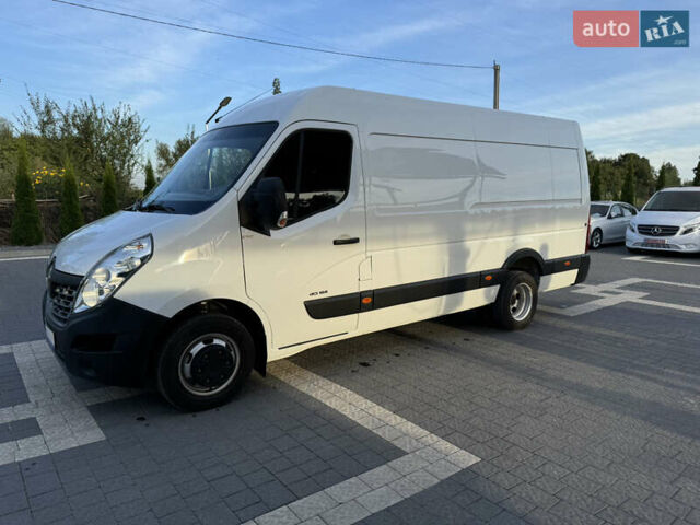 Белый Рено Мастер, объемом двигателя 2.3 л и пробегом 220 тыс. км за 22500 $, фото 1 на Automoto.ua