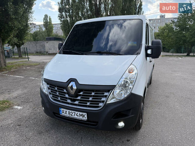Белый Рено Мастер, объемом двигателя 2.3 л и пробегом 260 тыс. км за 15000 $, фото 1 на Automoto.ua
