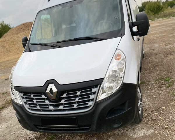 Белый Рено Мастер, объемом двигателя 2.3 л и пробегом 5 тыс. км за 16000 $, фото 1 на Automoto.ua