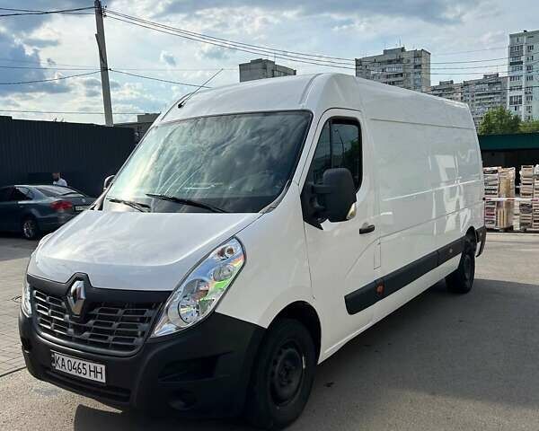Белый Рено Мастер, объемом двигателя 2.3 л и пробегом 300 тыс. км за 16500 $, фото 1 на Automoto.ua