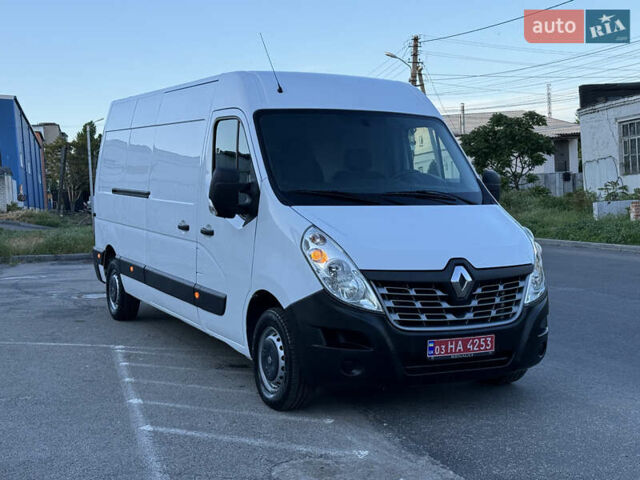 Белый Рено Мастер, объемом двигателя 2.3 л и пробегом 290 тыс. км за 17800 $, фото 1 на Automoto.ua