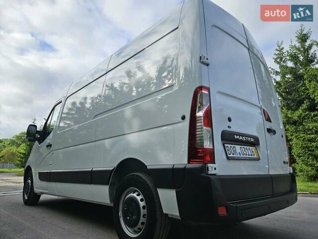 Білий Рено Мастєр, об'ємом двигуна 2.3 л та пробігом 280 тис. км за 16999 $, фото 1 на Automoto.ua