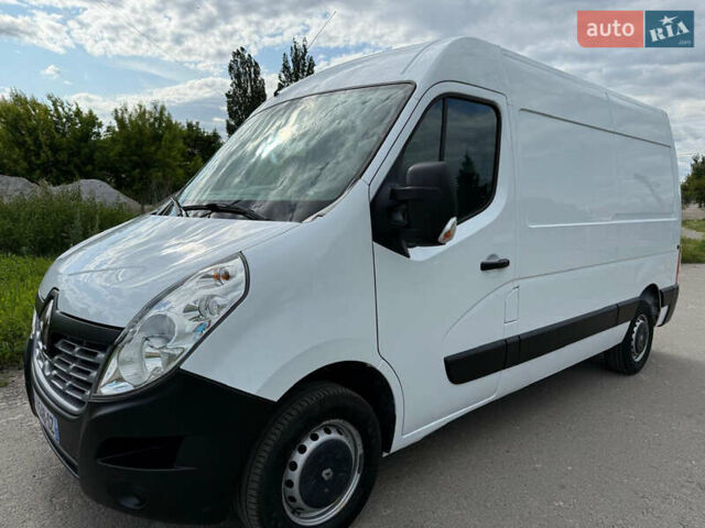 Белый Рено Мастер, объемом двигателя 2.3 л и пробегом 258 тыс. км за 15900 $, фото 1 на Automoto.ua