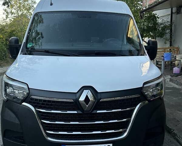 Білий Рено Мастєр, об'ємом двигуна 2.3 л та пробігом 380 тис. км за 25000 $, фото 1 на Automoto.ua