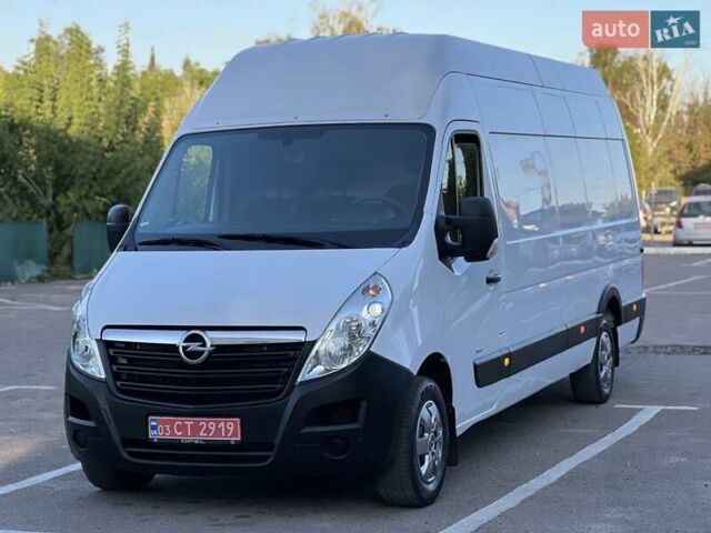 Белый Рено Мастер, объемом двигателя 0 л и пробегом 210 тыс. км за 18999 $, фото 1 на Automoto.ua