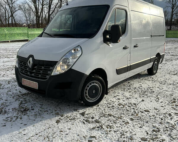Белый Рено Мастер, объемом двигателя 2.3 л и пробегом 257 тыс. км за 17800 $, фото 1 на Automoto.ua