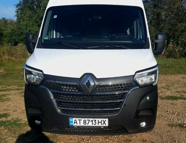Белый Рено Мастер, объемом двигателя 2.3 л и пробегом 284 тыс. км за 21499 $, фото 1 на Automoto.ua