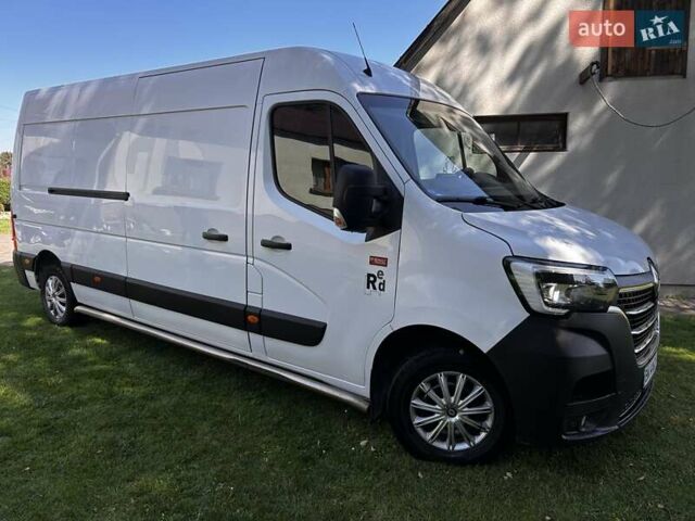 Белый Рено Мастер, объемом двигателя 2.3 л и пробегом 213 тыс. км за 19800 $, фото 1 на Automoto.ua