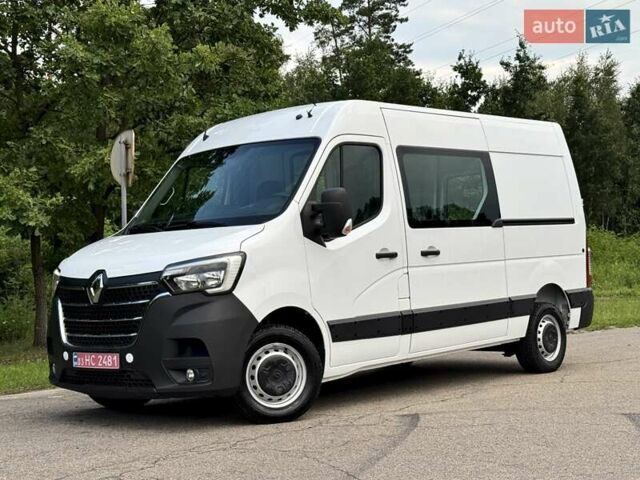 Белый Рено Мастер, объемом двигателя 2.3 л и пробегом 260 тыс. км за 17700 $, фото 1 на Automoto.ua
