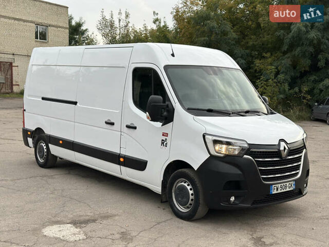 Белый Рено Мастер, объемом двигателя 2.3 л и пробегом 175 тыс. км за 19700 $, фото 1 на Automoto.ua
