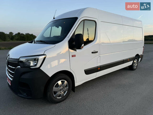 Белый Рено Мастер, объемом двигателя 2.3 л и пробегом 215 тыс. км за 20900 $, фото 1 на Automoto.ua