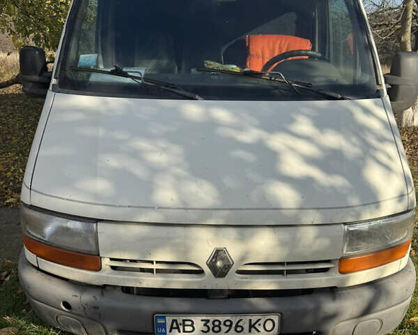 Белый Рено Мастер, объемом двигателя 2.8 л и пробегом 300 тыс. км за 5200 $, фото 1 на Automoto.ua