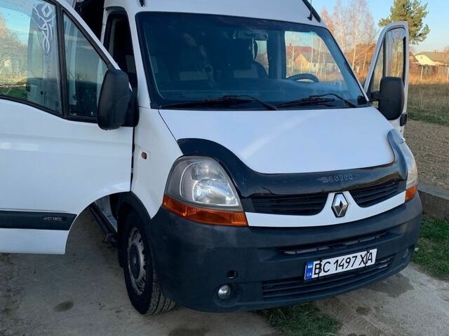 Белый Рено Мастер, объемом двигателя 2.46 л и пробегом 200 тыс. км за 7000 $, фото 1 на Automoto.ua