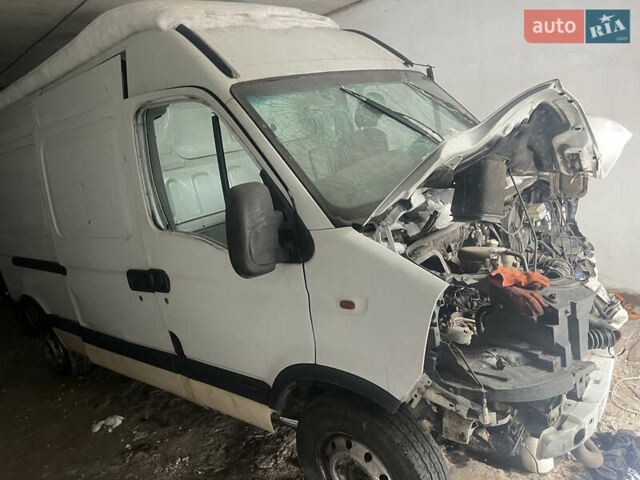 Білий Рено Мастєр, об'ємом двигуна 2.5 л та пробігом 425 тис. км за 1700 $, фото 1 на Automoto.ua