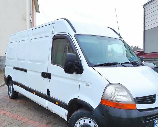 Белый Рено Мастер, объемом двигателя 2.46 л и пробегом 430 тыс. км за 8000 $, фото 1 на Automoto.ua