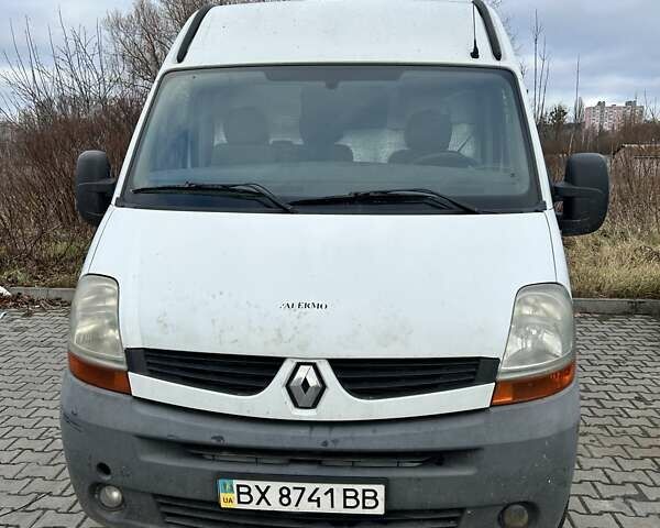 Белый Рено Мастер, объемом двигателя 2.46 л и пробегом 270 тыс. км за 3100 $, фото 1 на Automoto.ua